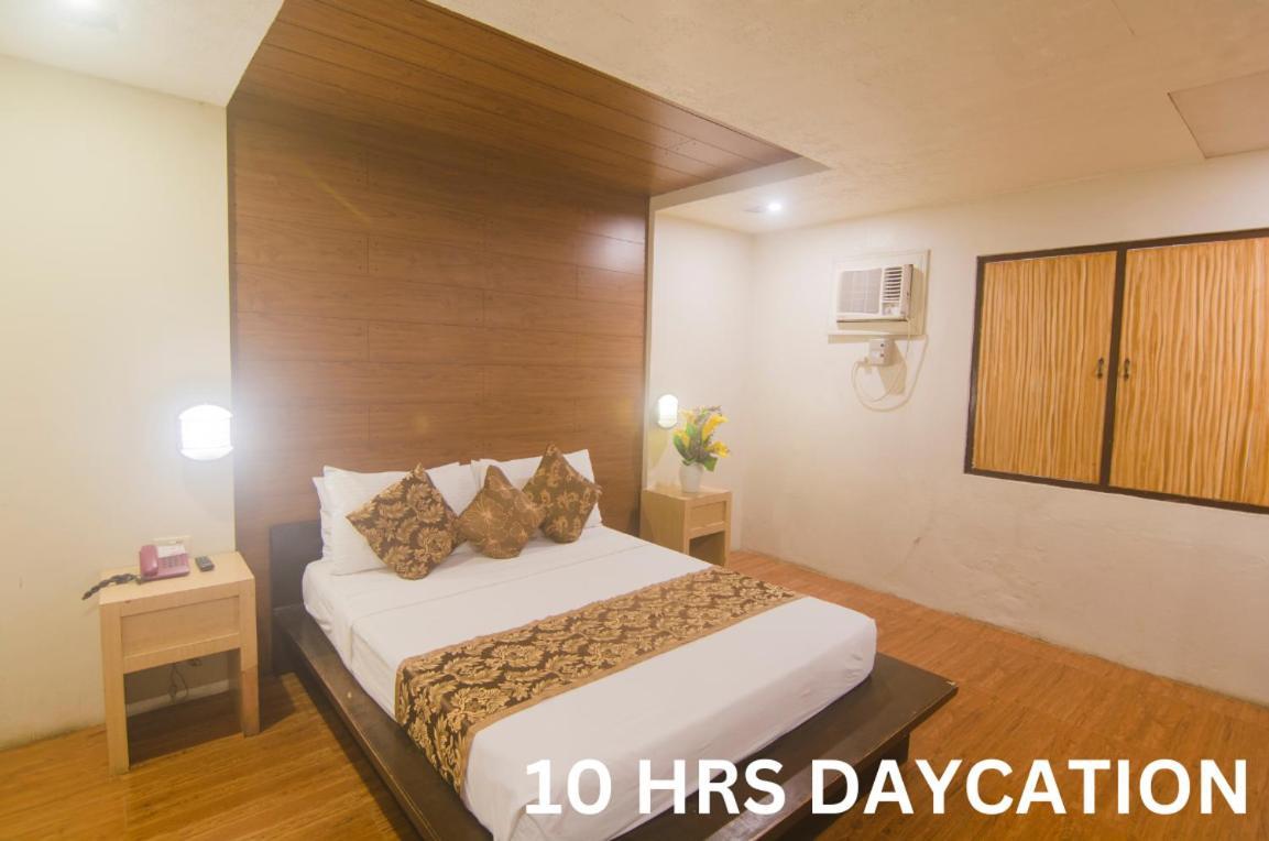 טוגגראו סיטי Hotel Carmelita מראה חיצוני תמונה